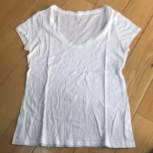 White shirt sleeve t shirt